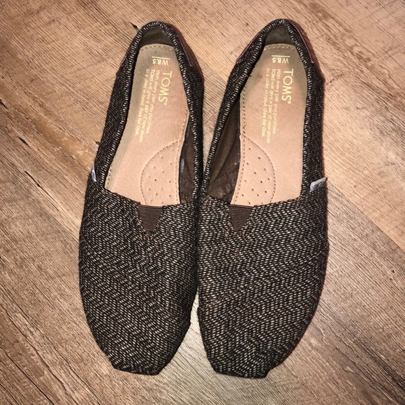 Toms - Picture 2 of 4